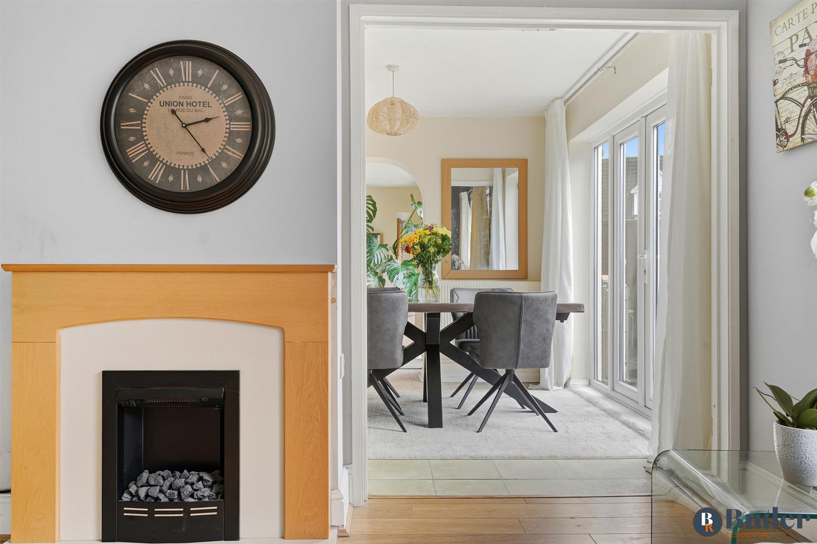 3 bed semi-detached house for sale in Lymington Road, Stevenage  - Property Image 3