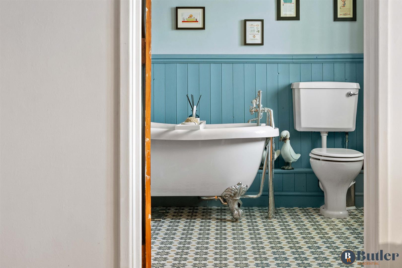 3 bed cottage for sale in High Street, St. Neots 44