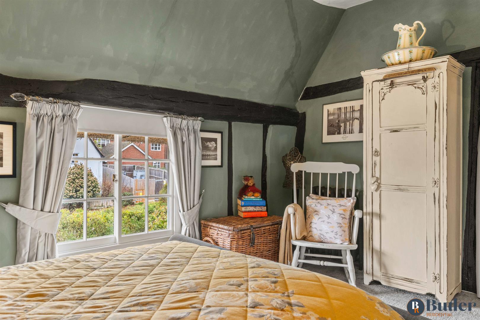 3 bed cottage for sale in High Street, St. Neots 39