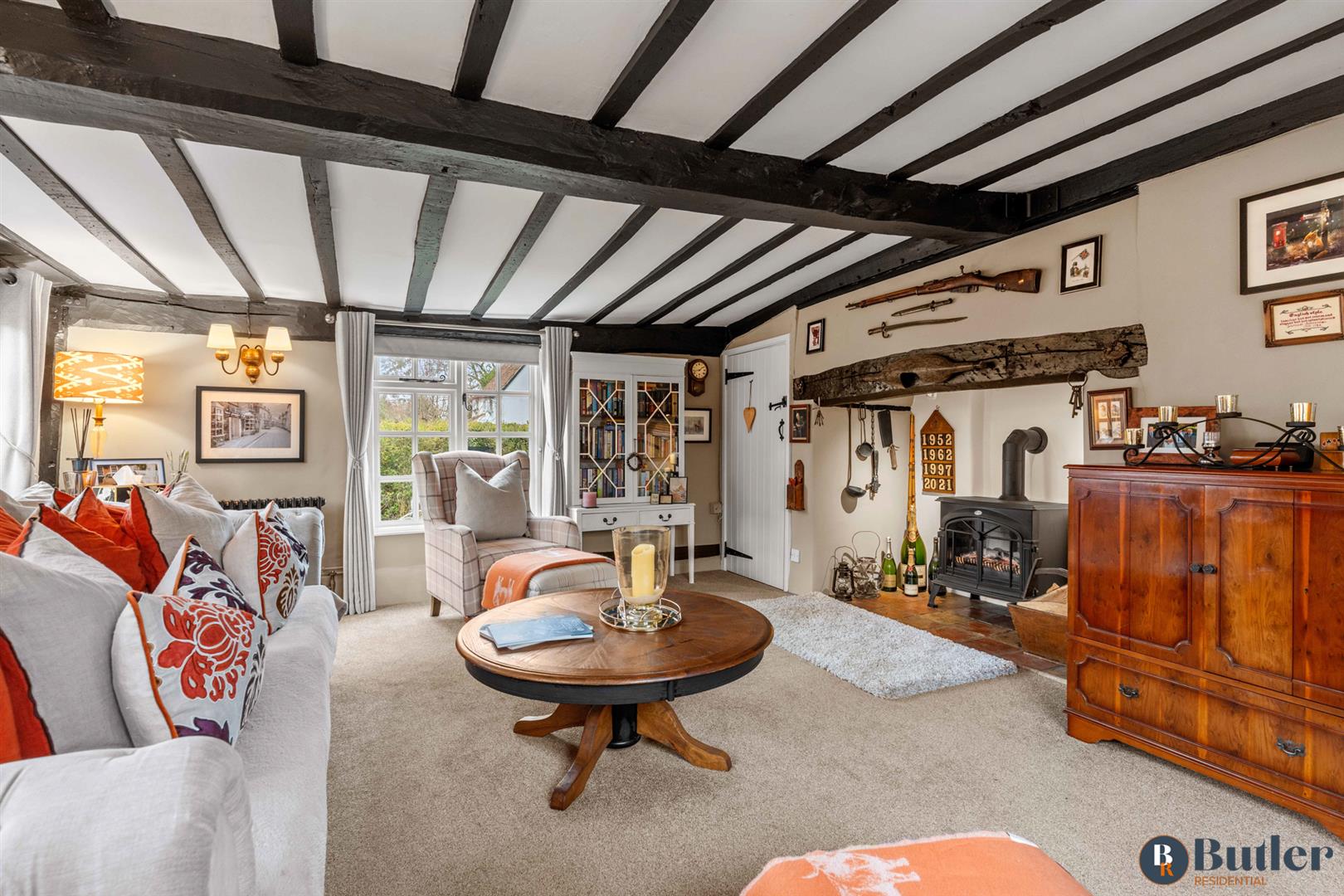 3 bed cottage for sale in High Street, St. Neots 1