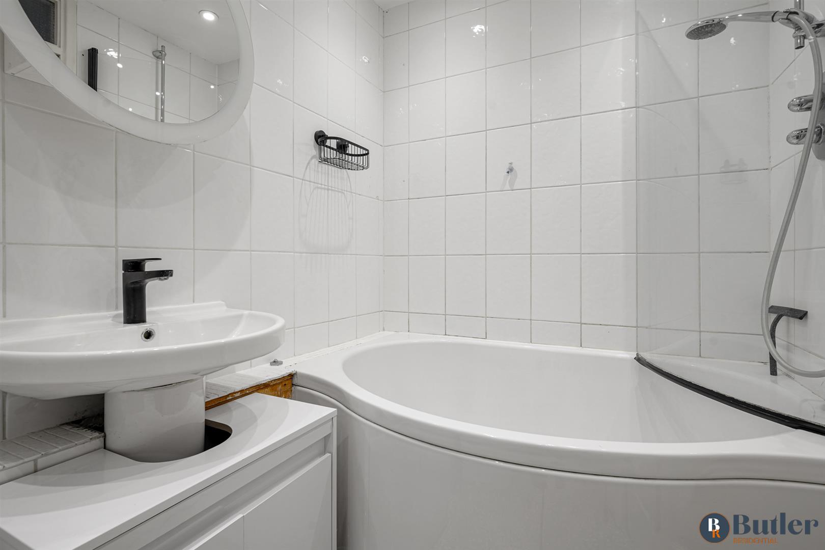 4 bed house for sale in Angotts Mead, Stevenage 23