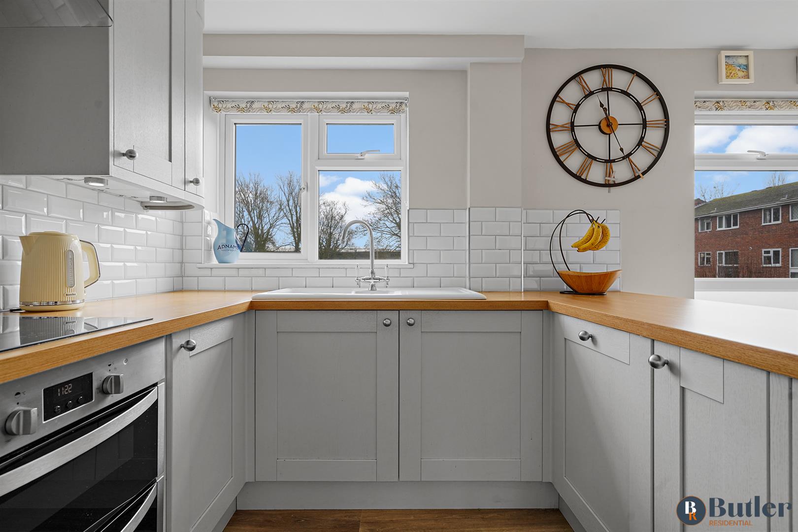 4 bed house for sale in Angotts Mead, Stevenage  - Property Image 6