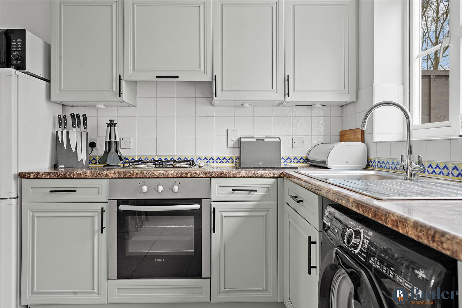 2 bed terraced house for sale in Old Bourne Way, Stevenage 13