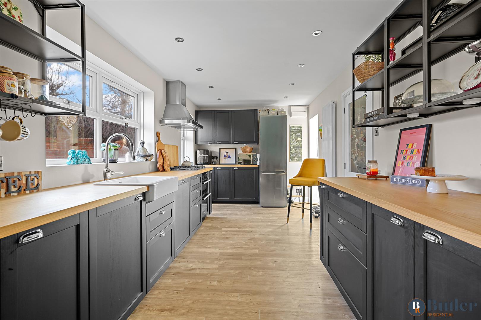 4 bed detached house for sale in Montgomery Avenue, Shefford 3