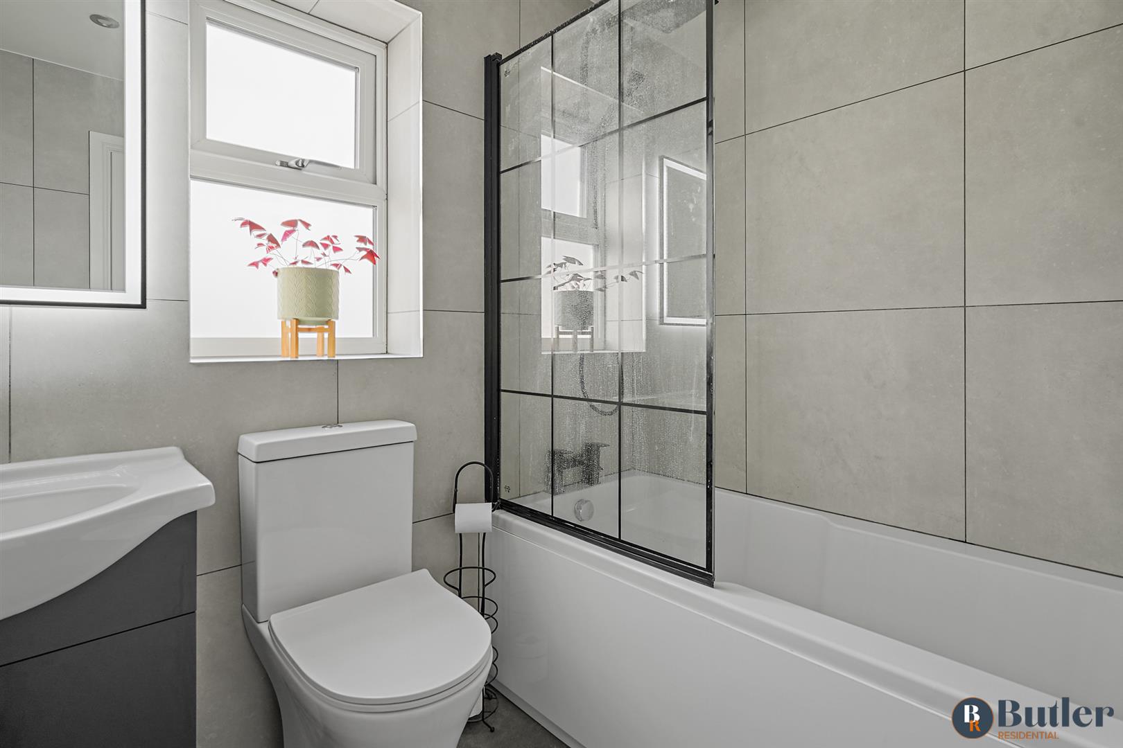 4 bed detached house for sale in Montgomery Avenue, Shefford  - Property Image 39