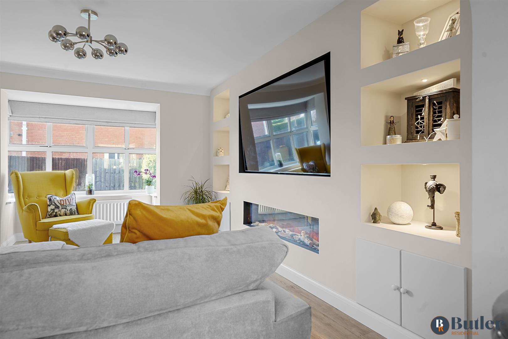 4 bed detached house for sale in Montgomery Avenue, Shefford  - Property Image 8