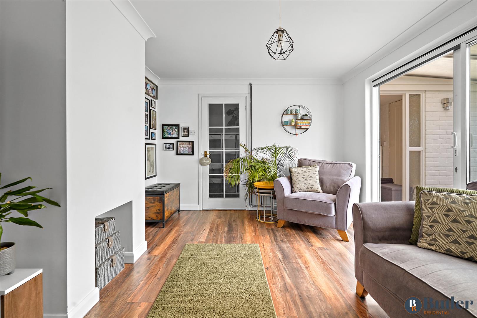 2 bed terraced house for sale in Douglas Drive, Stevenage 9