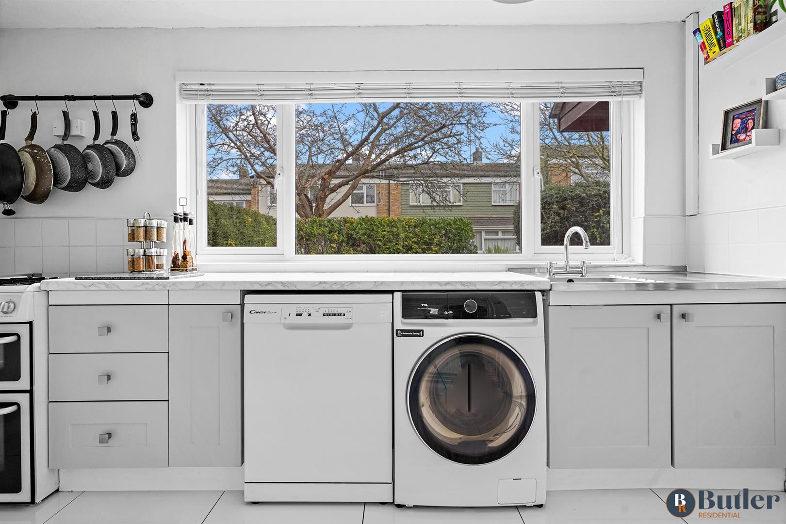 2 bed terraced house for sale in Douglas Drive, Stevenage 2