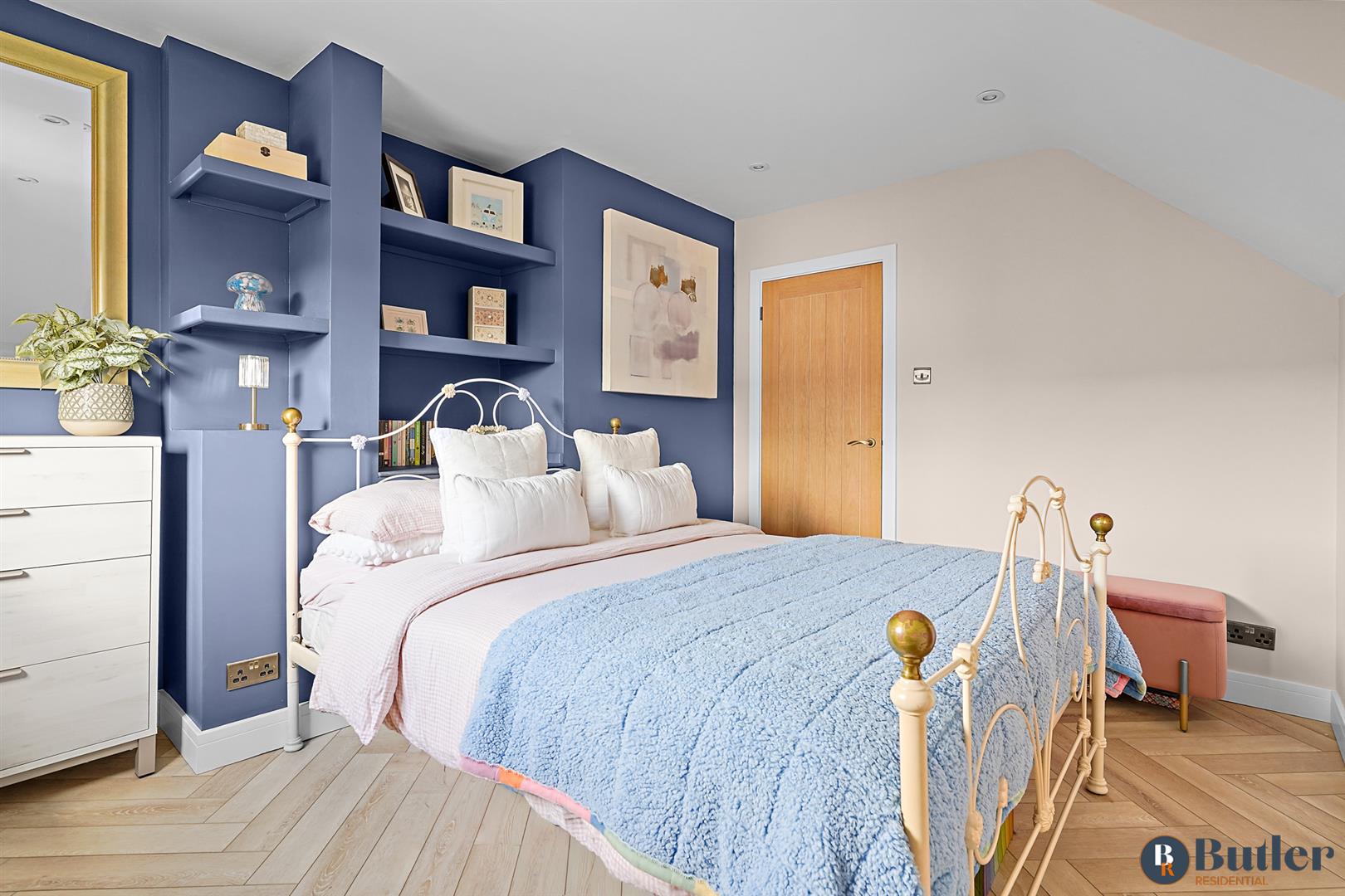 3 bed semi-detached house for sale in Silver Street, St. Neots  - Property Image 39