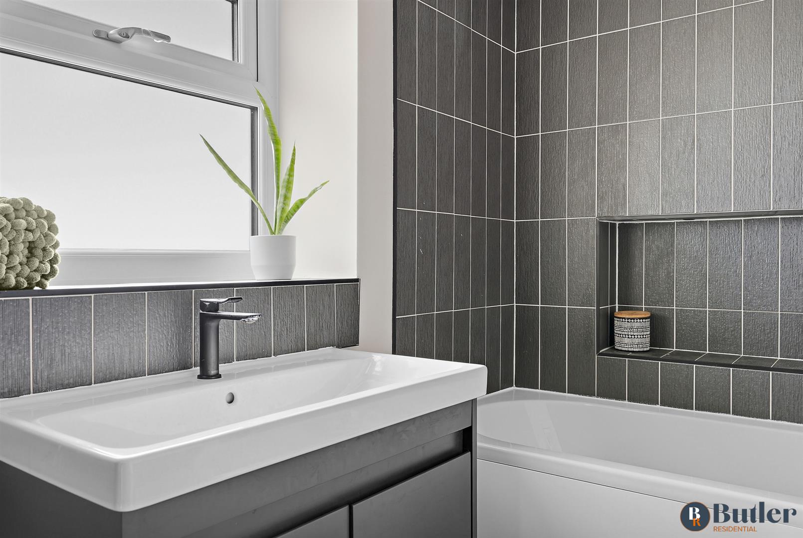 3 bed semi-detached house for sale in Silver Street, St. Neots  - Property Image 61