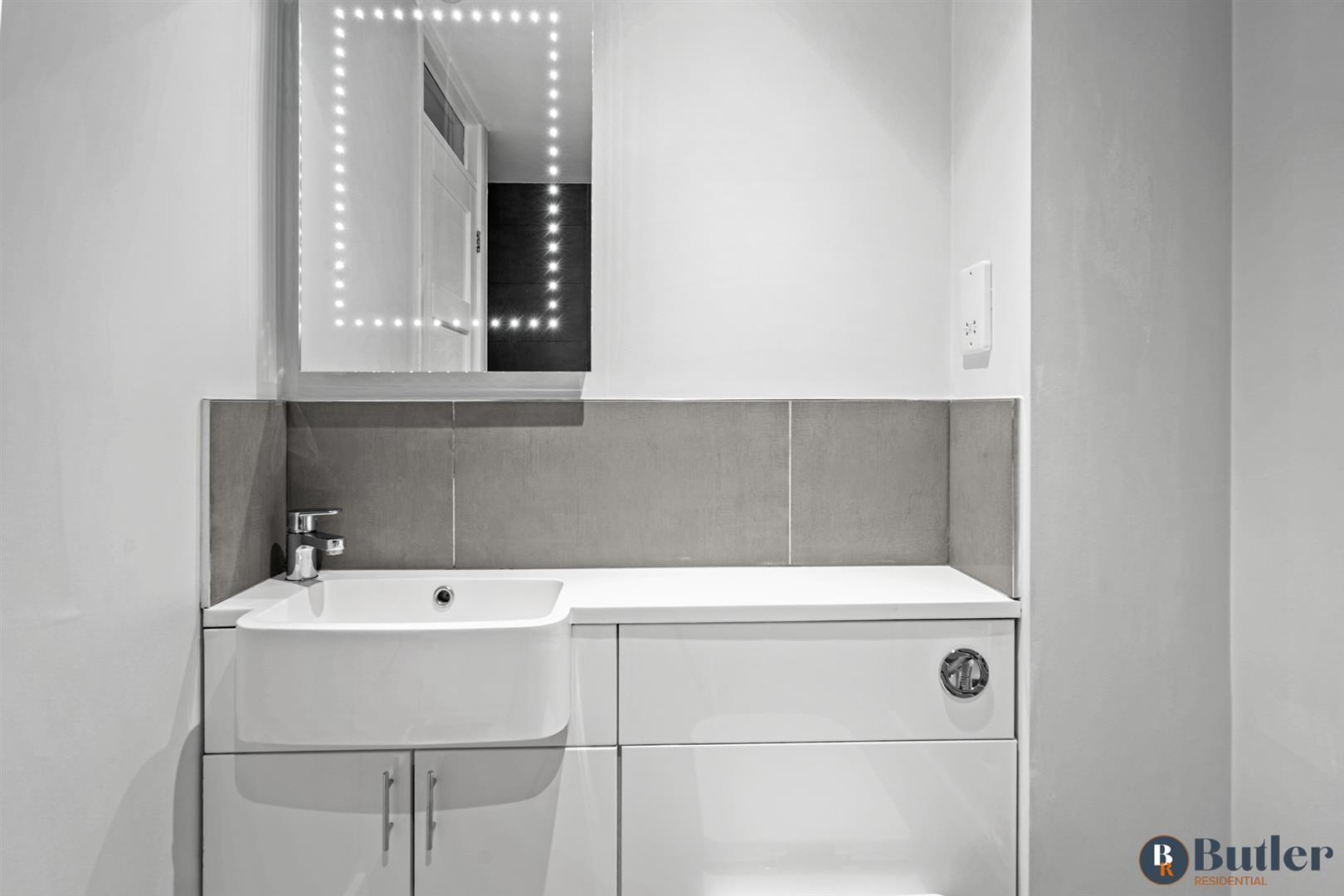 4 bed house for sale in Angotts Mead, Stevenage  - Property Image 25