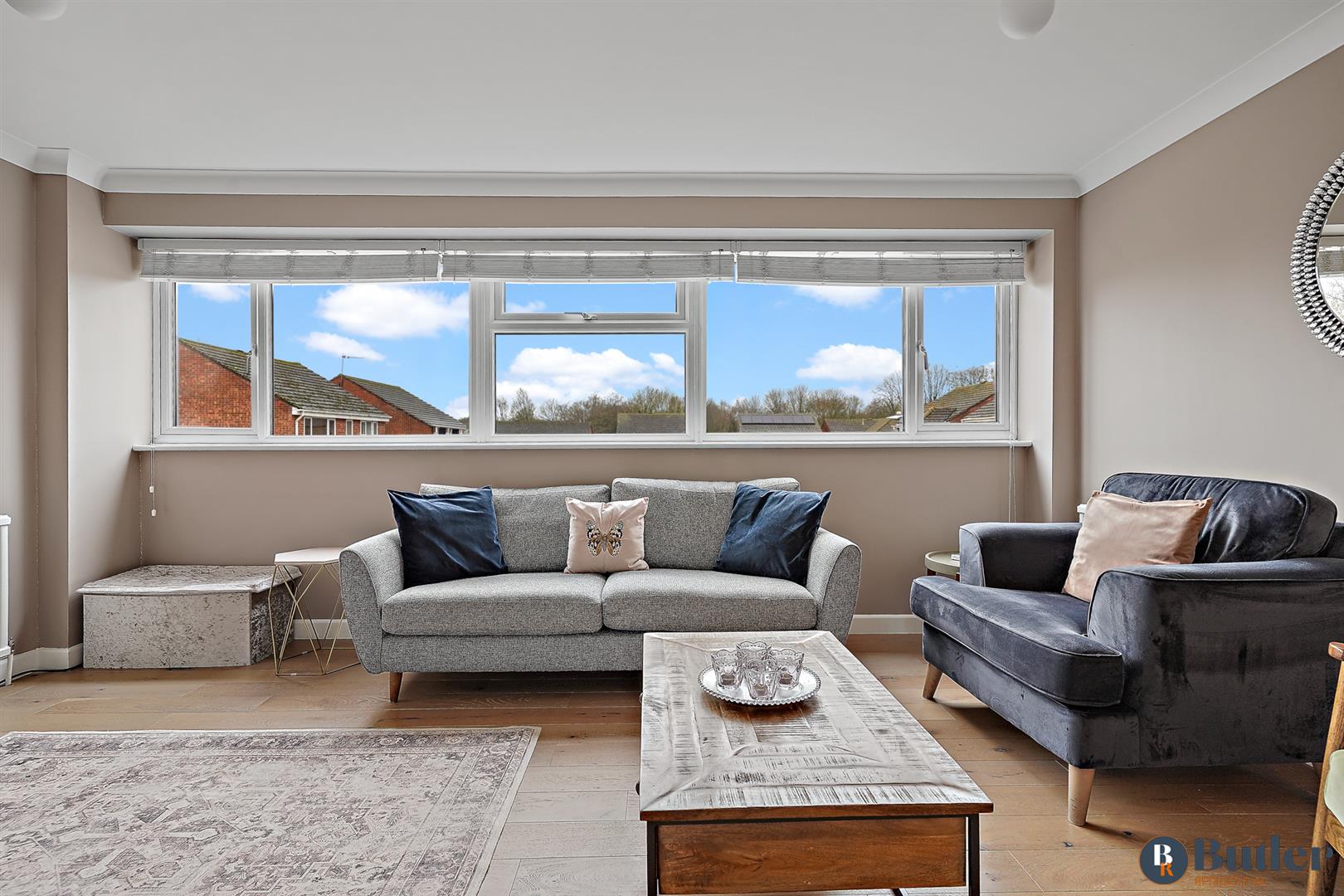 4 bed house for sale in Angotts Mead, Stevenage  - Property Image 3