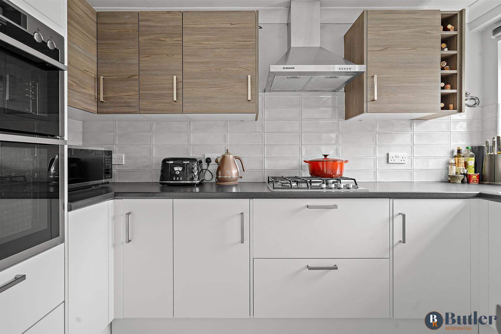 4 bed house for sale in Angotts Mead, Stevenage  - Property Image 14