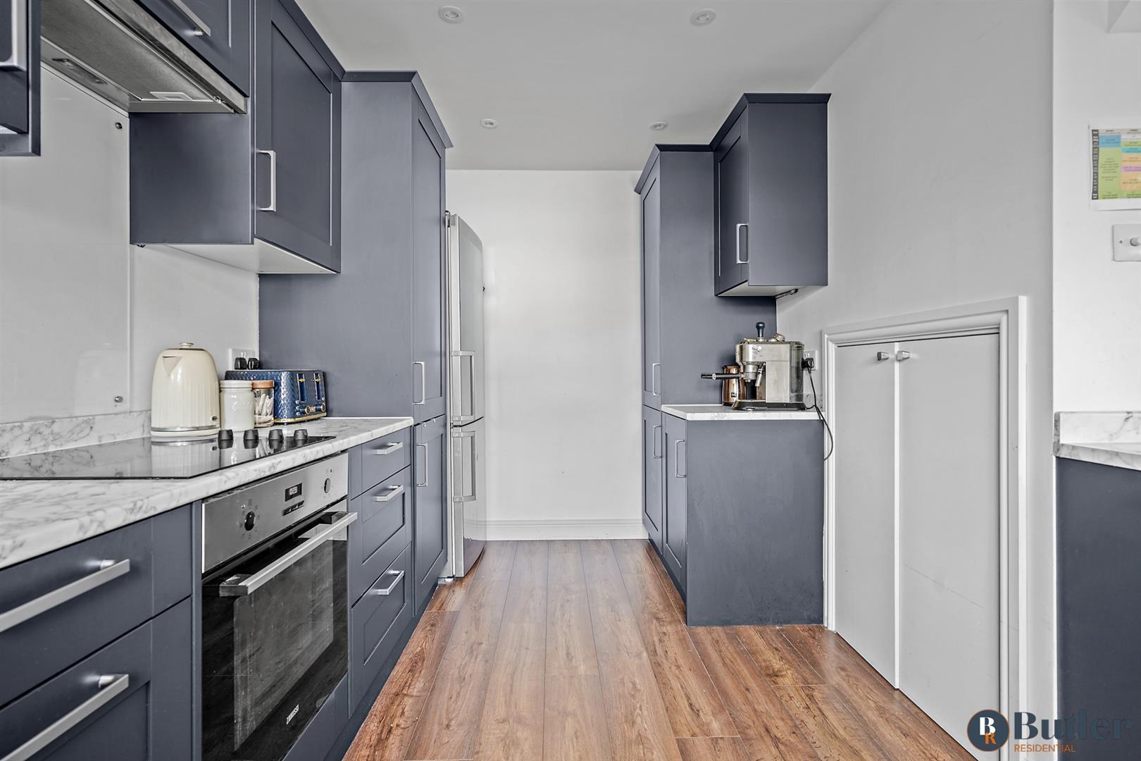 3 bed end of terrace house for sale in Green Close, Stevenage  - Property Image 17