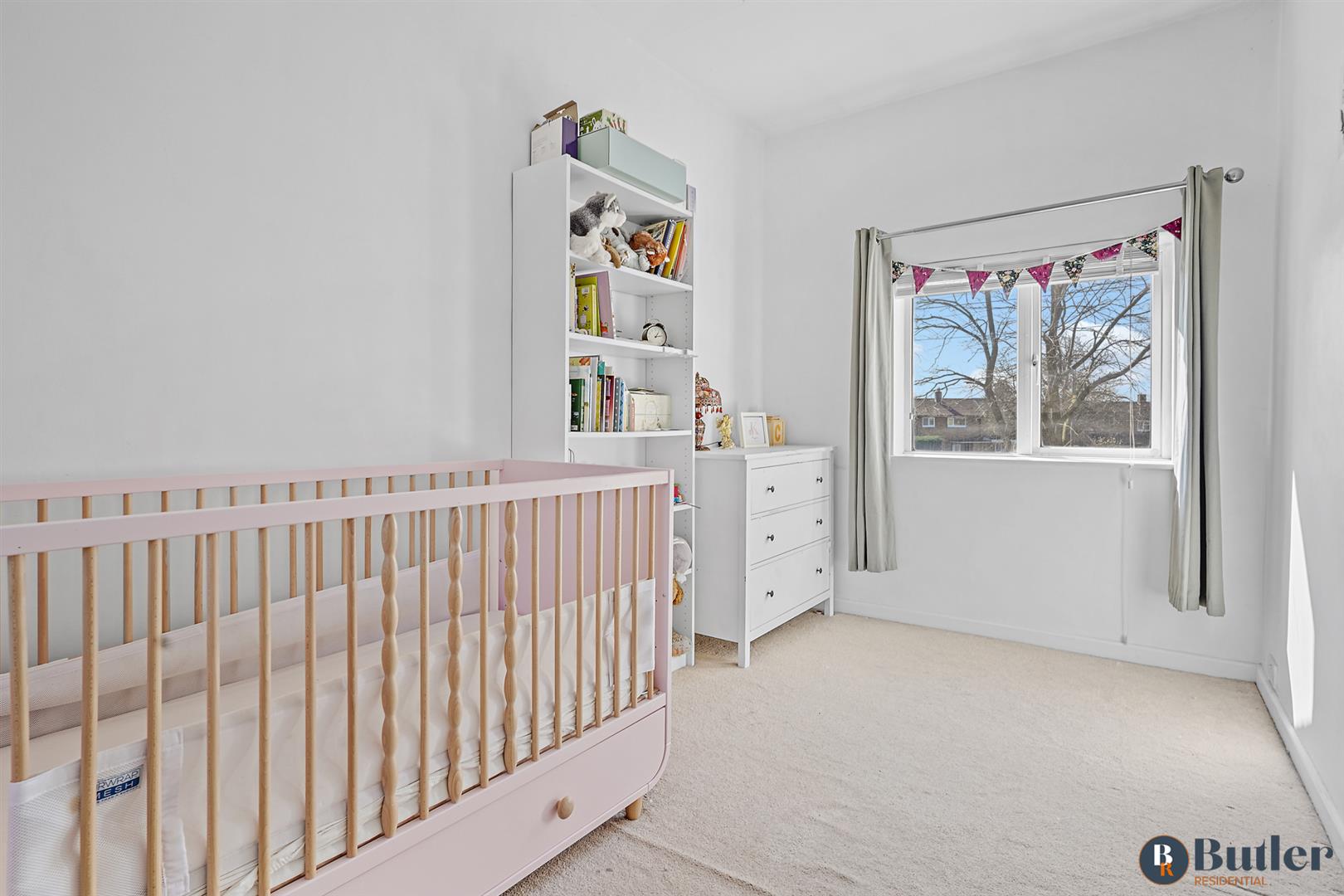 3 bed end of terrace house for sale in Green Close, Stevenage 23