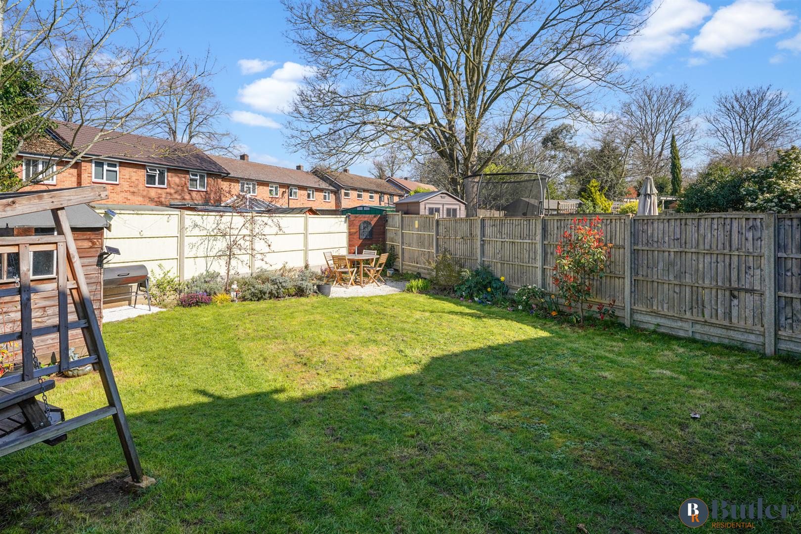 3 bed end of terrace house for sale in Green Close, Stevenage 32