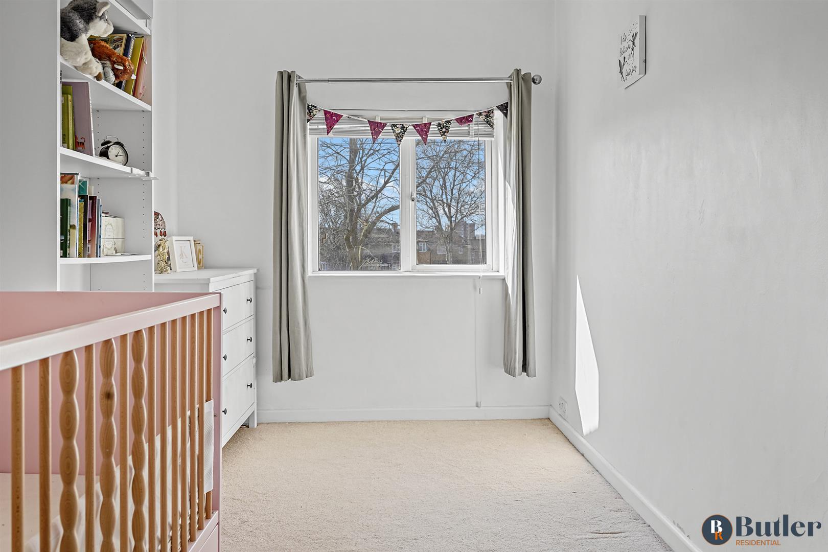 3 bed end of terrace house for sale in Green Close, Stevenage 24