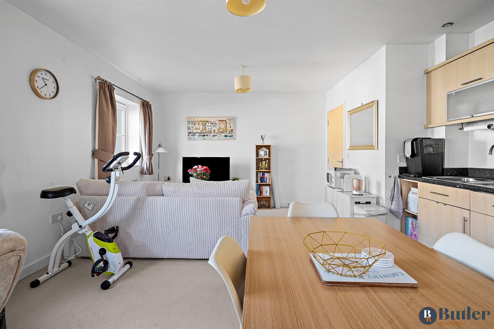 2 bed flat for sale in North Lodge Drive, Cambridge  - Property Image 12