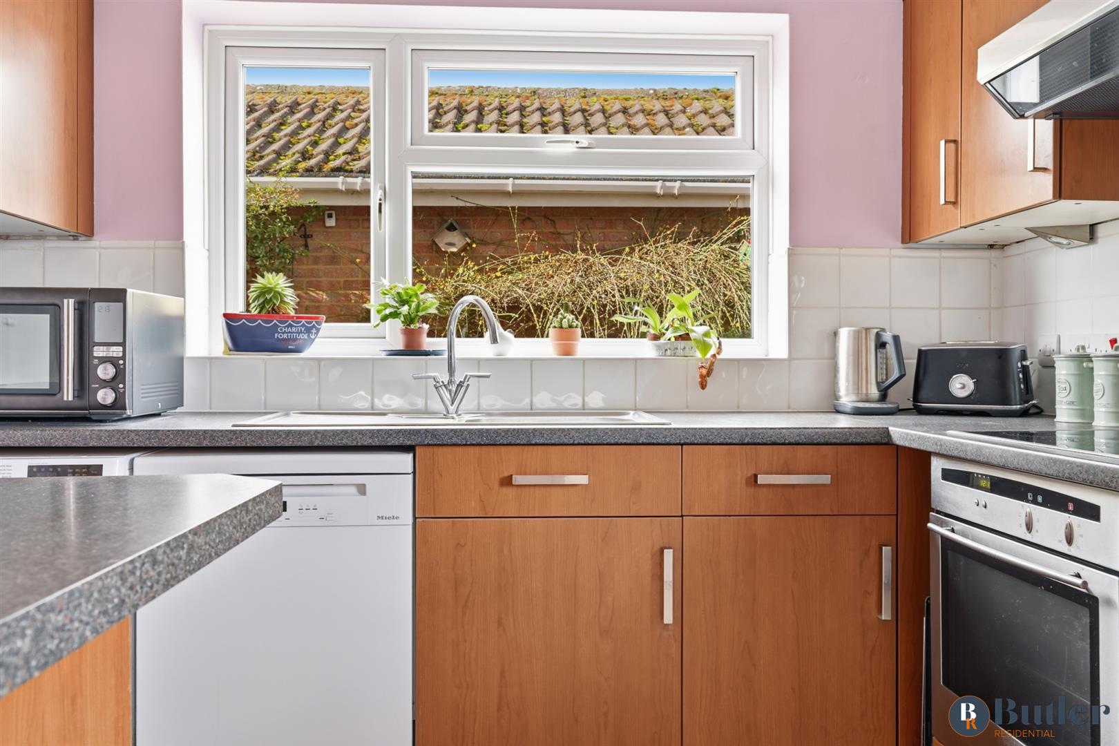 4 bed detached house for sale in Town Orchard, St. Neots  - Property Image 17