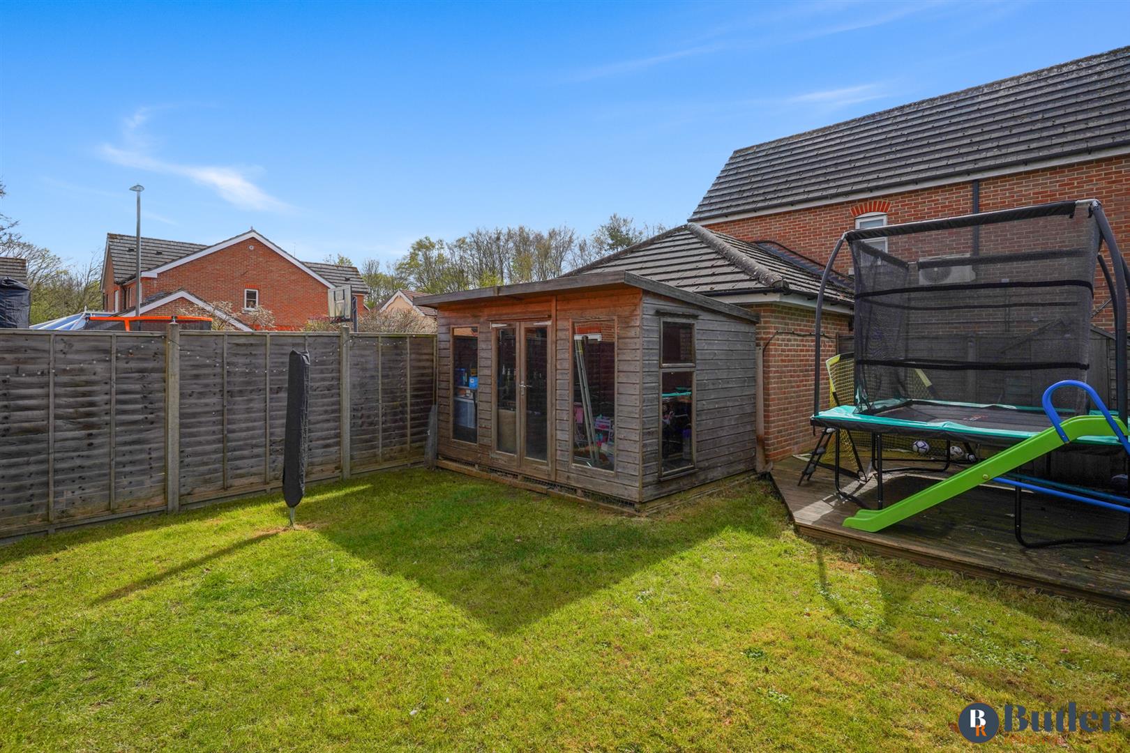3 bed semi-detached house for sale in Old Bourne Way, Stevenage  - Property Image 35