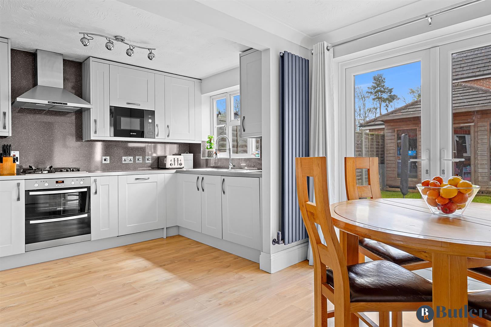 3 bed semi-detached house for sale in Old Bourne Way, Stevenage 7