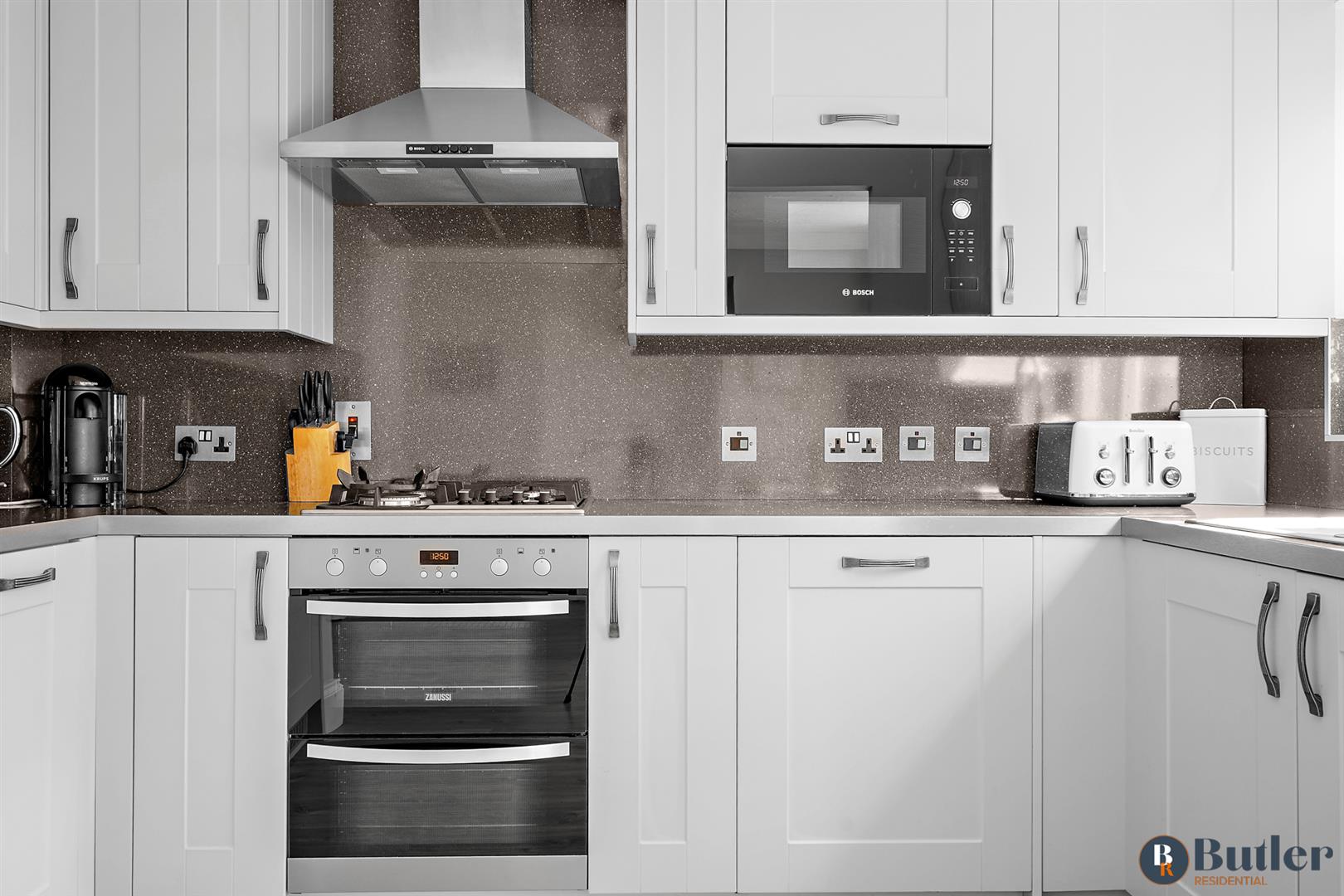 3 bed semi-detached house for sale in Old Bourne Way, Stevenage 10