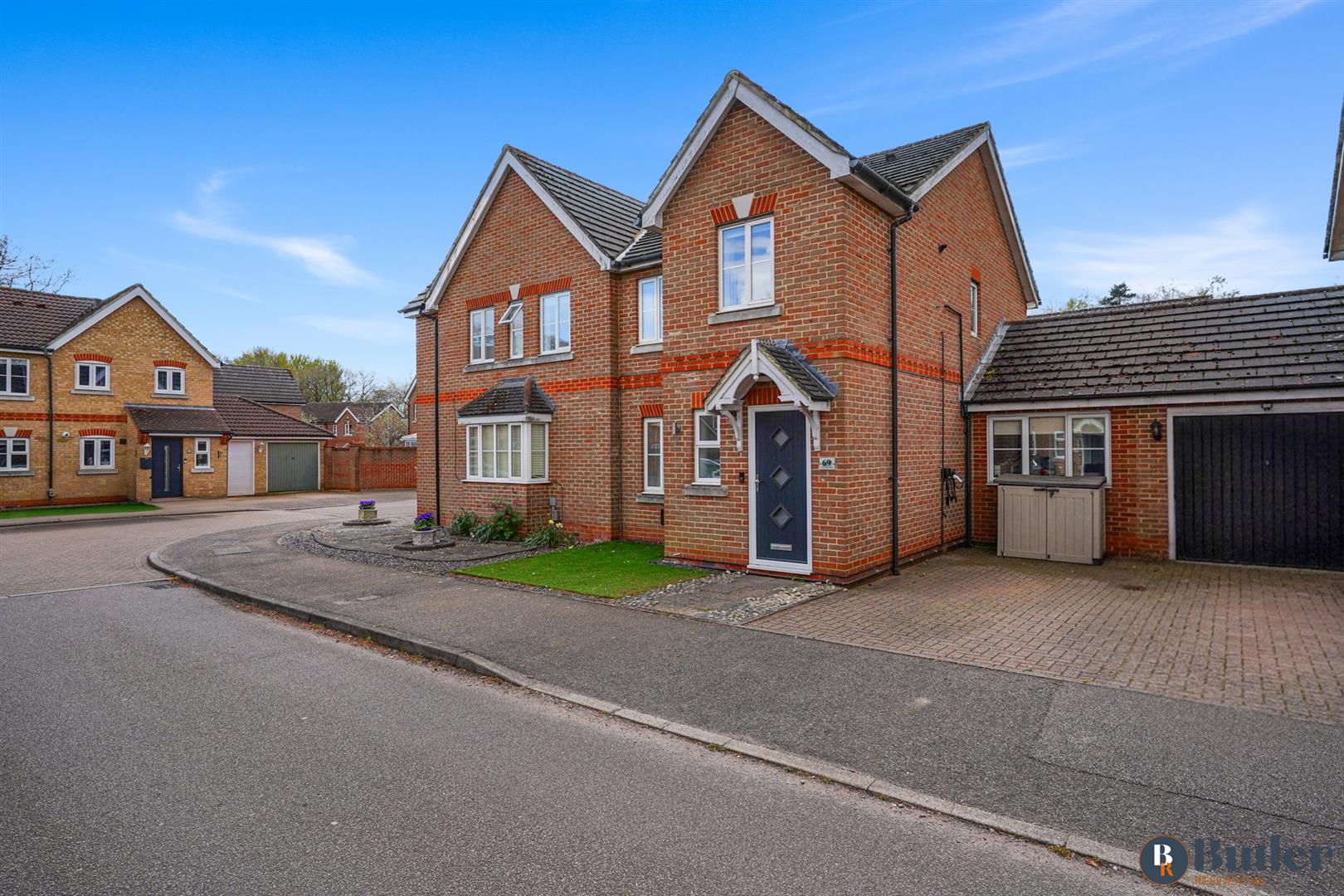 3 bed semi-detached house for sale in Old Bourne Way, Stevenage  - Property Image 37