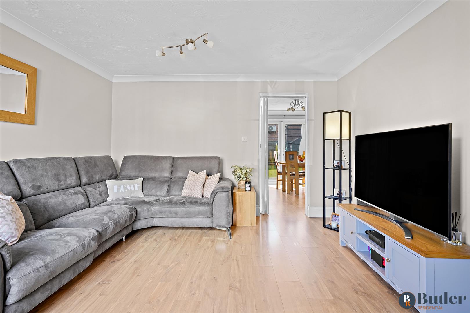 3 bed semi-detached house for sale in Old Bourne Way, Stevenage 3