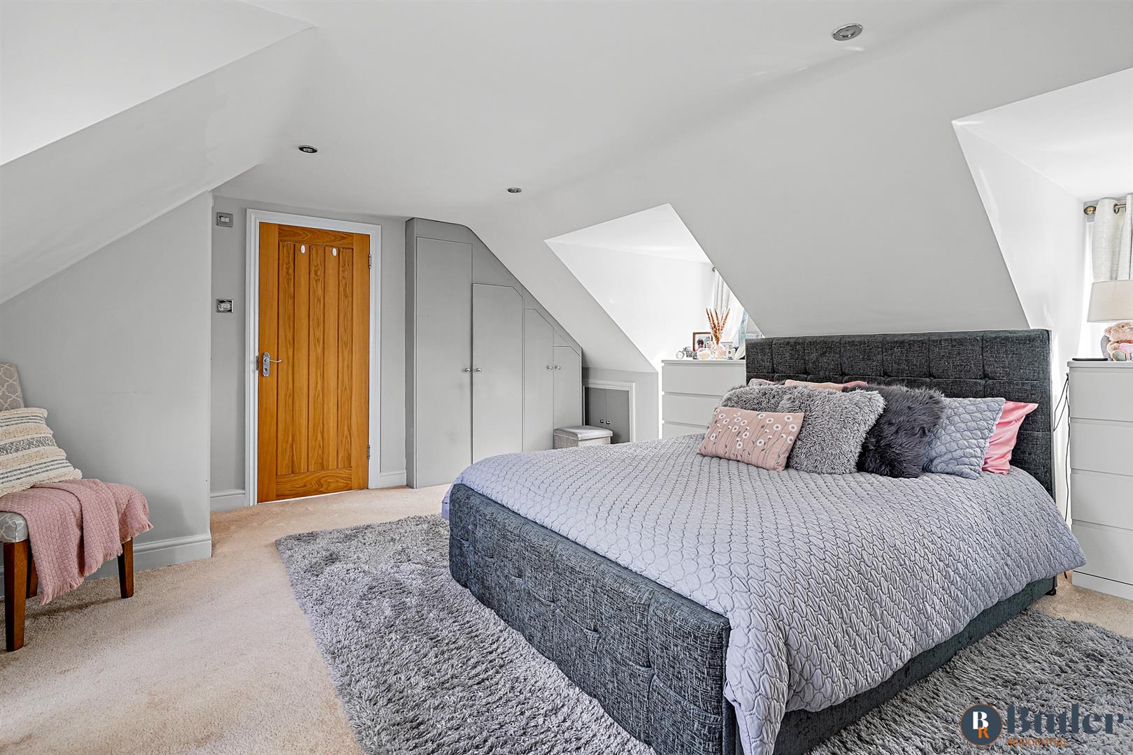 5 bed detached house for sale in Baldock Road, Hitchin  - Property Image 16