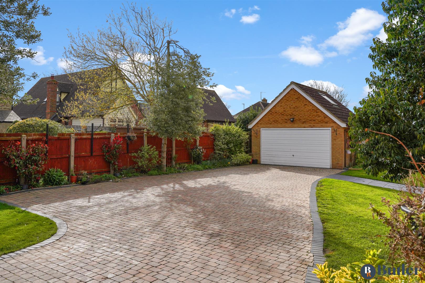 5 bed detached house for sale in Baldock Road, Hitchin  - Property Image 39