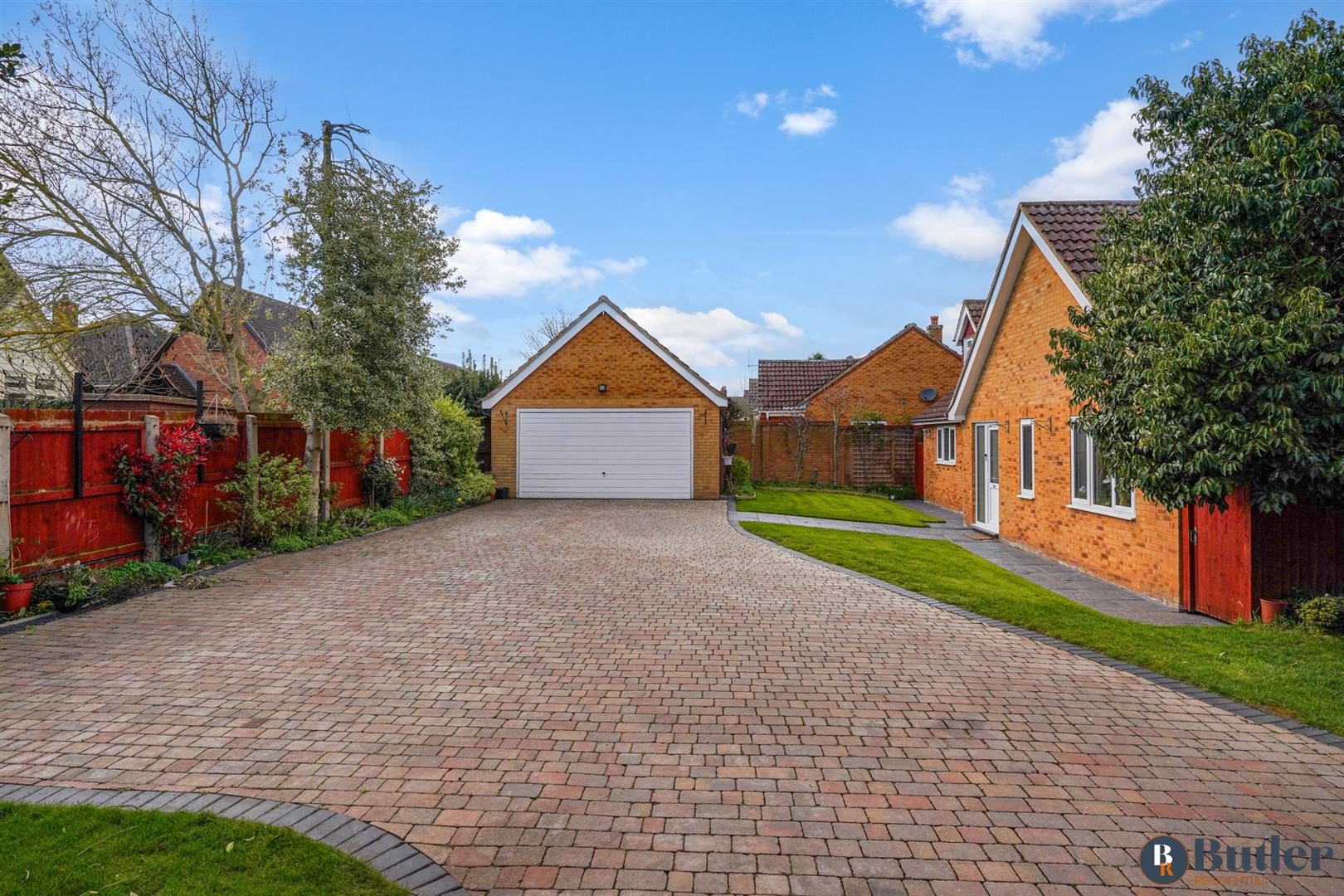 5 bed detached house for sale in Baldock Road, Hitchin 39