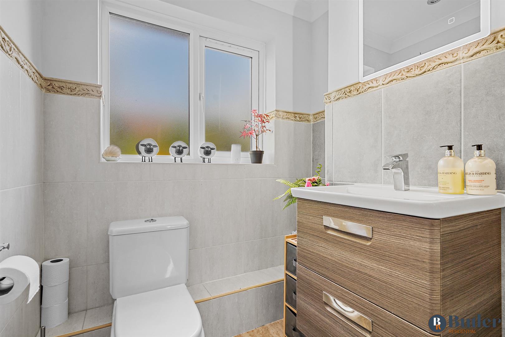 5 bed detached house for sale in Baldock Road, Hitchin  - Property Image 29