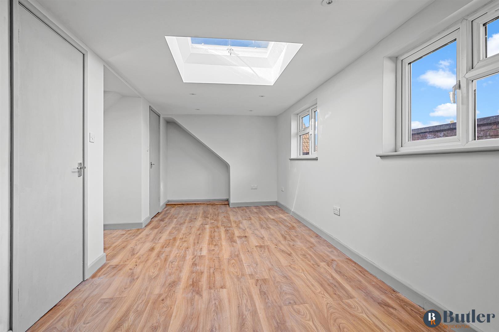 3 bed detached house for sale in Baldock Road, Hitchin 39