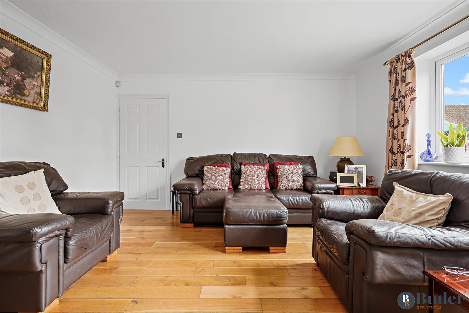 3 bed detached house for sale in Baldock Road, Hitchin 6