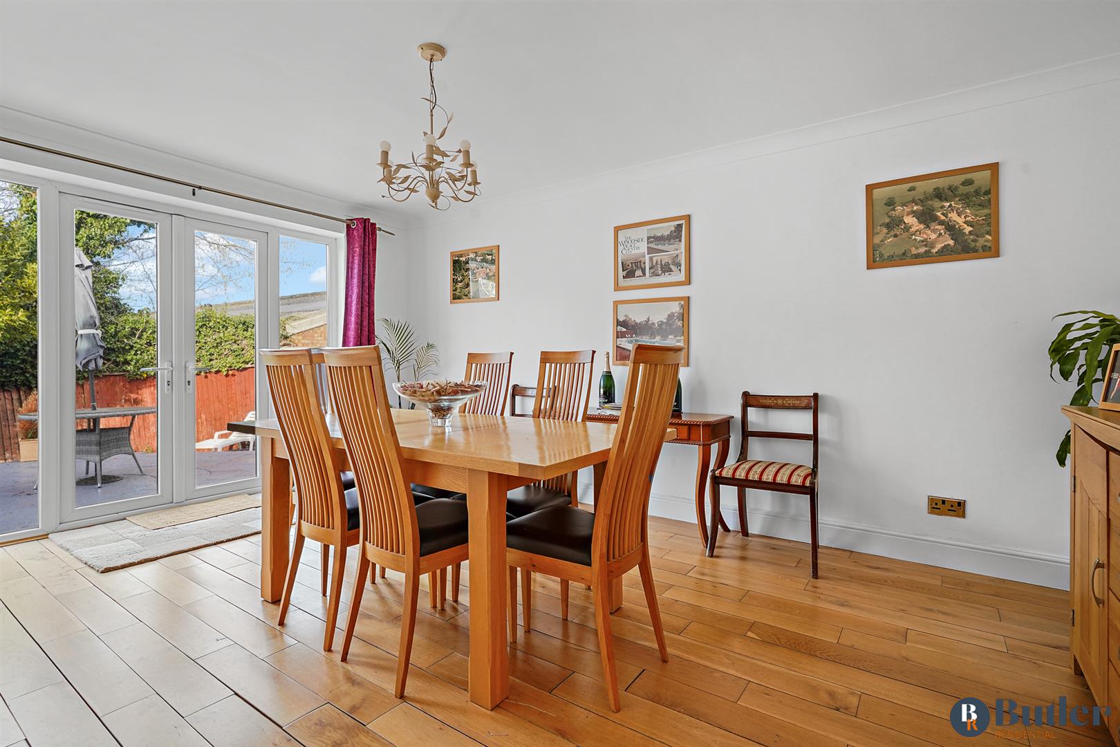 3 bed detached house for sale in Baldock Road, Hitchin 3
