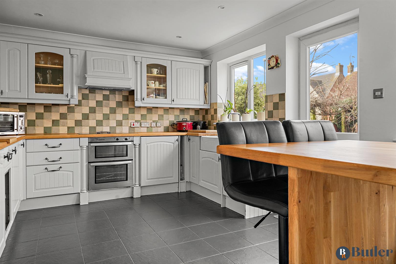 3 bed detached house for sale in Baldock Road, Hitchin 14