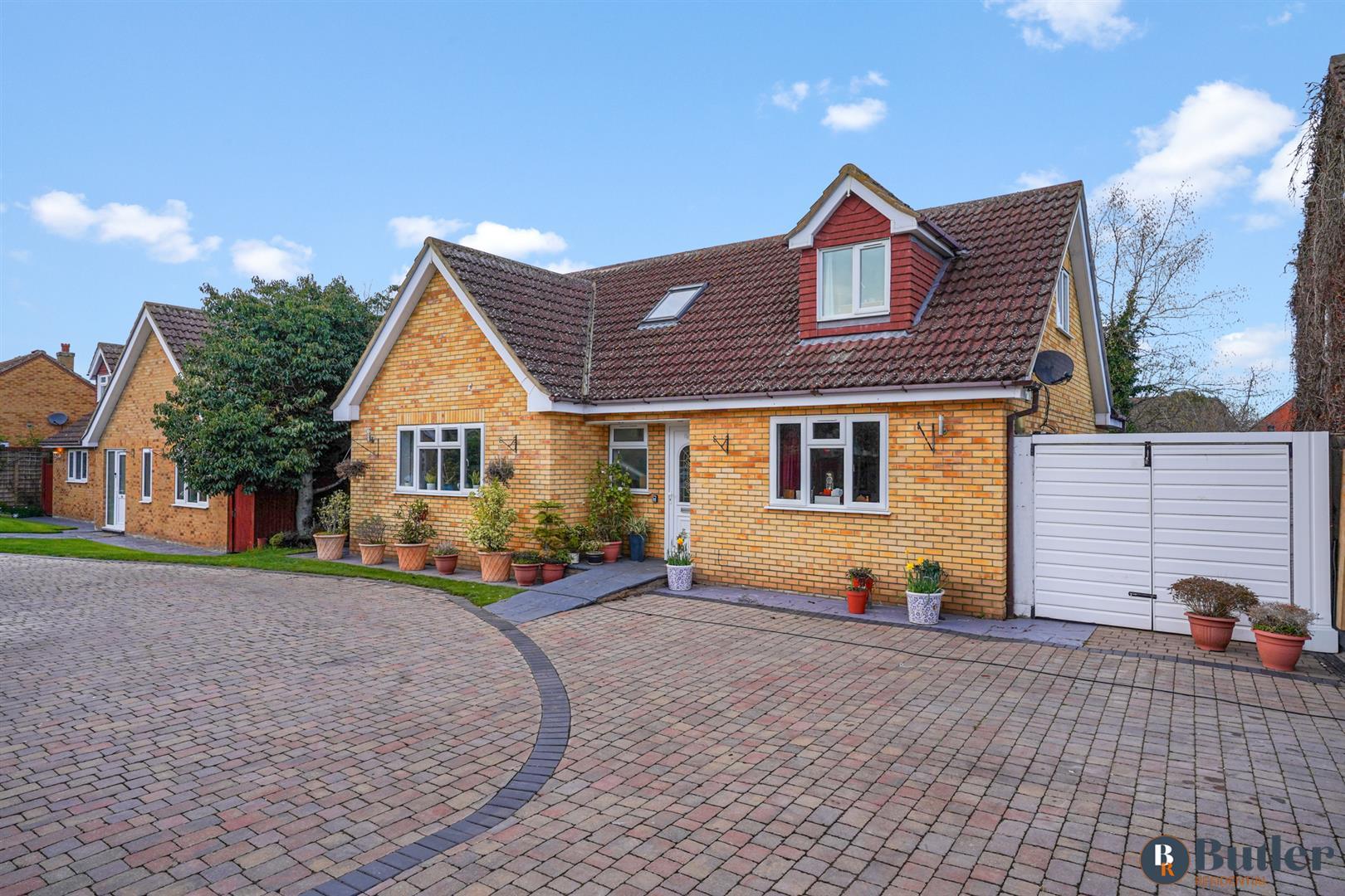 8 bed detached house for sale in Baldock Road, Hitchin 10