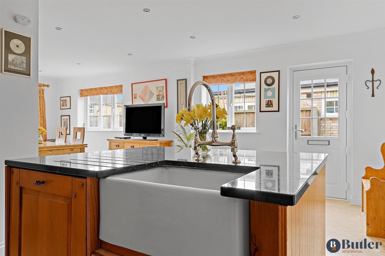 3 bed semi-detached house for sale in Hunts End, St. Neots  - Property Image 7