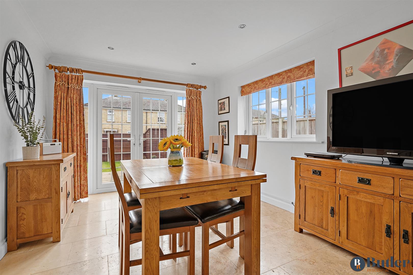 3 bed semi-detached house for sale in Hunts End, St. Neots  - Property Image 13