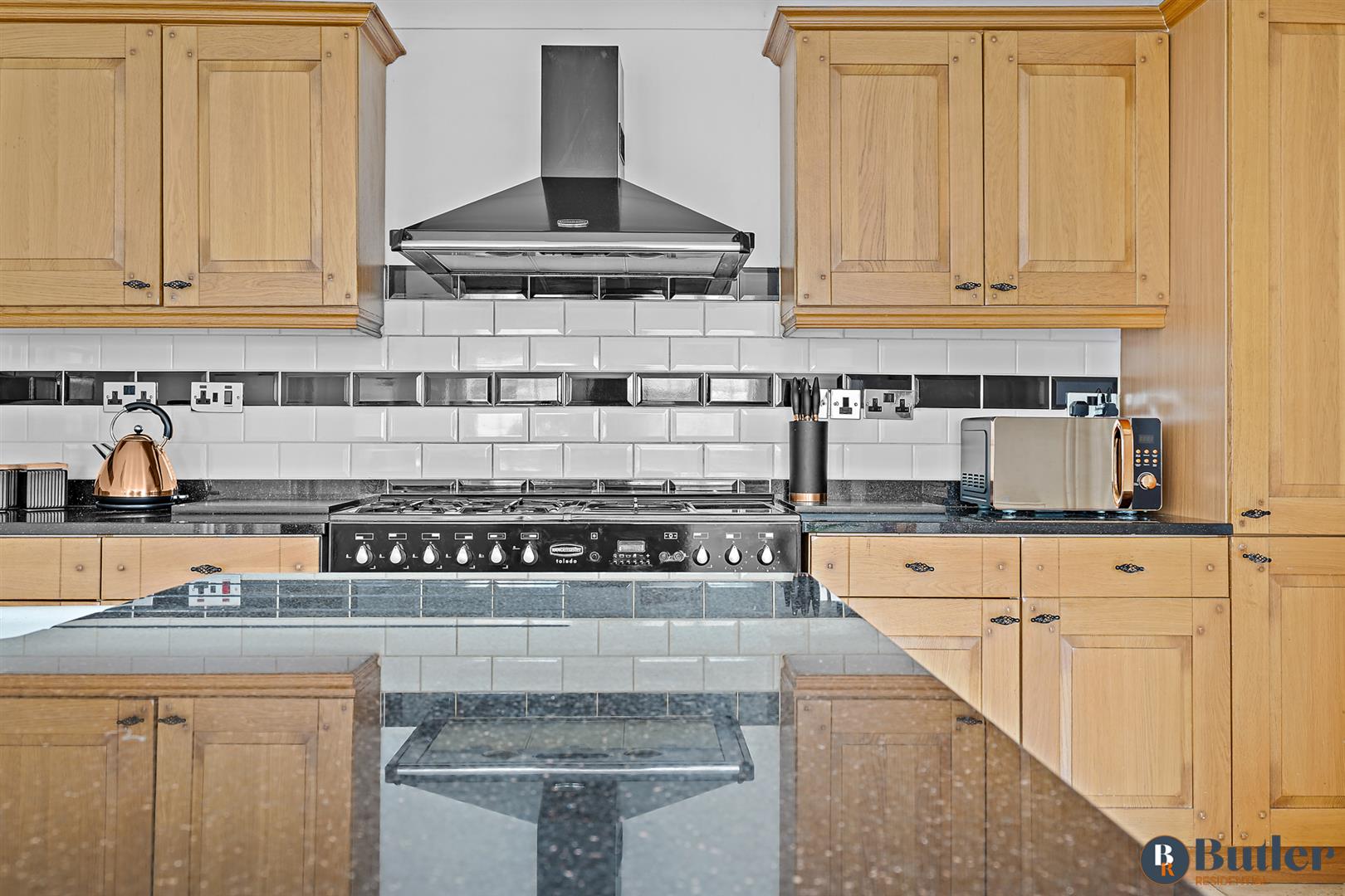 3 bed semi-detached house for sale in Hunts End, St. Neots  - Property Image 4