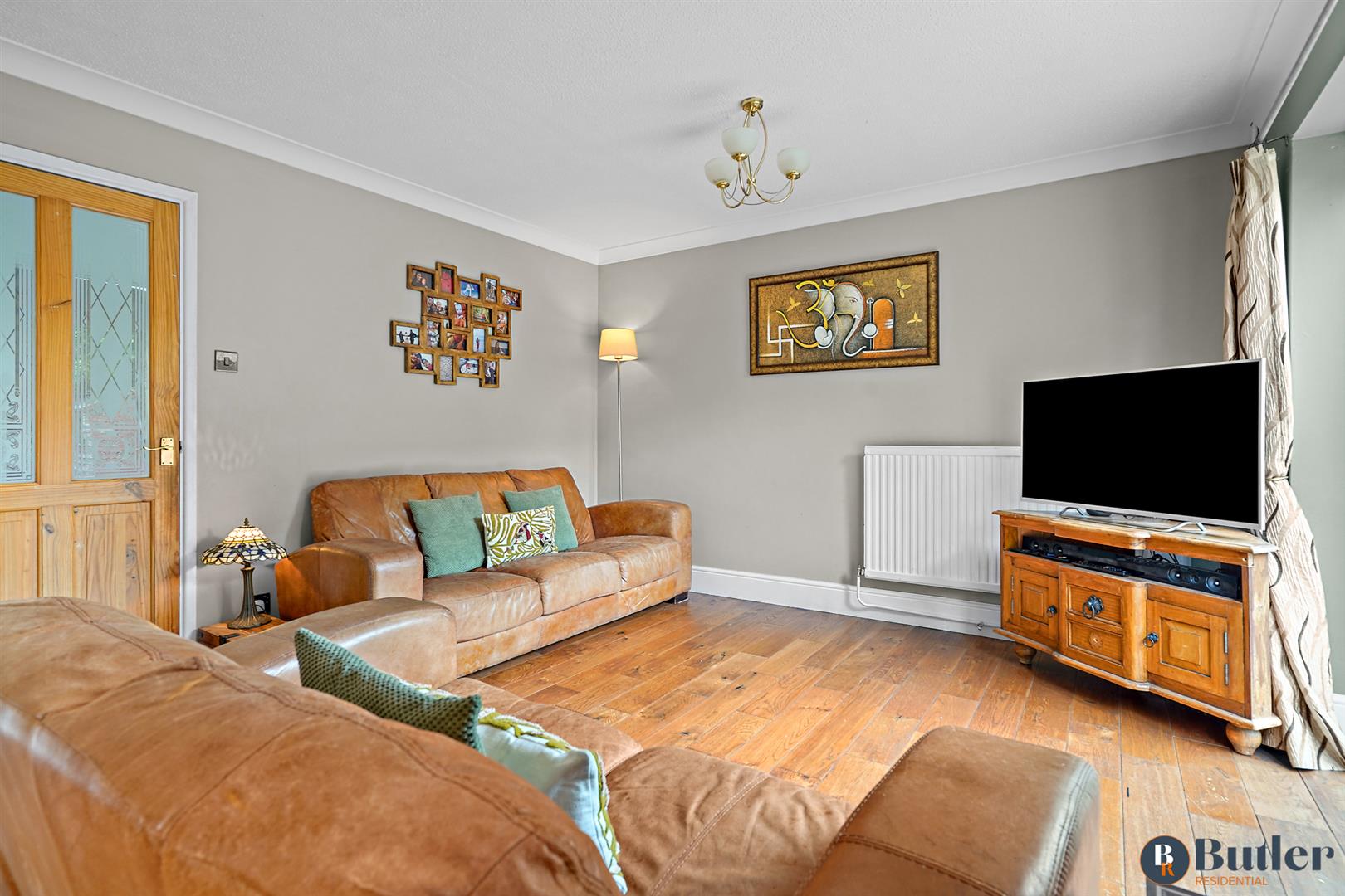 4 bed detached house for sale in Town Orchard, St. Neots  - Property Image 2