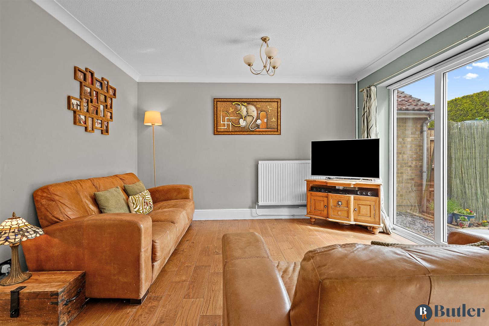 4 bed detached house for sale in Town Orchard, St. Neots  - Property Image 3