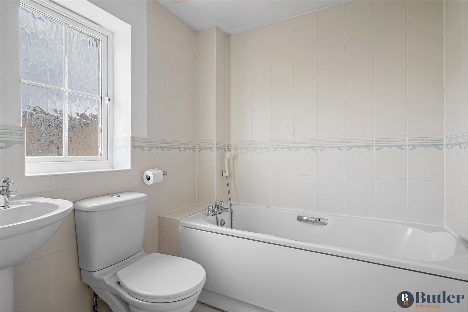 4 bed semi-detached house for sale in Beaufort Drive, St. Neots  - Property Image 44