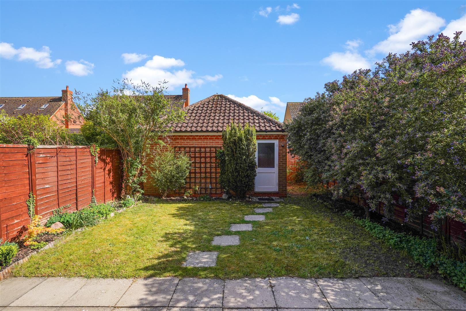 4 bed semi-detached house for sale in Beaufort Drive, St. Neots  - Property Image 59