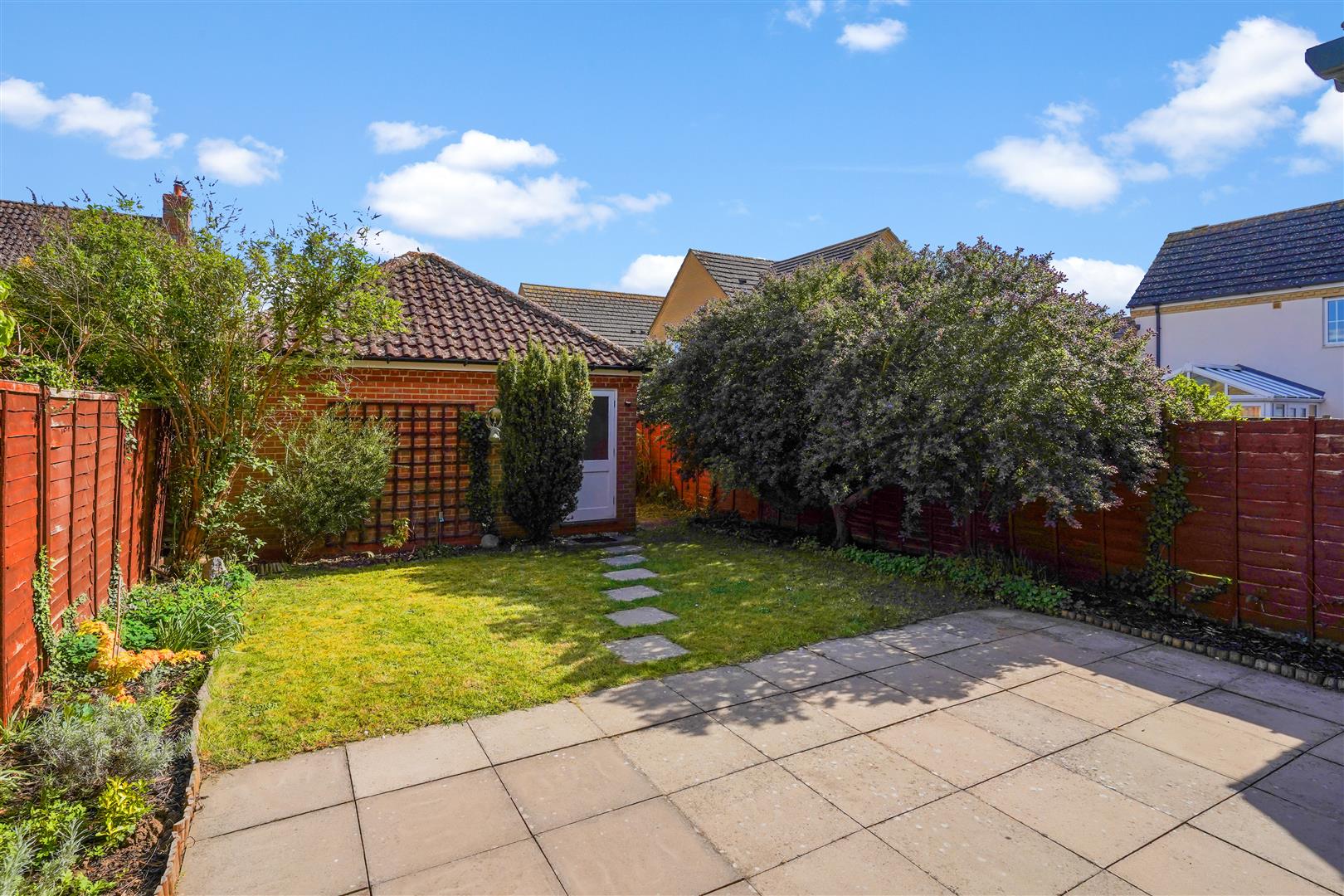 4 bed semi-detached house for sale in Beaufort Drive, St. Neots  - Property Image 58