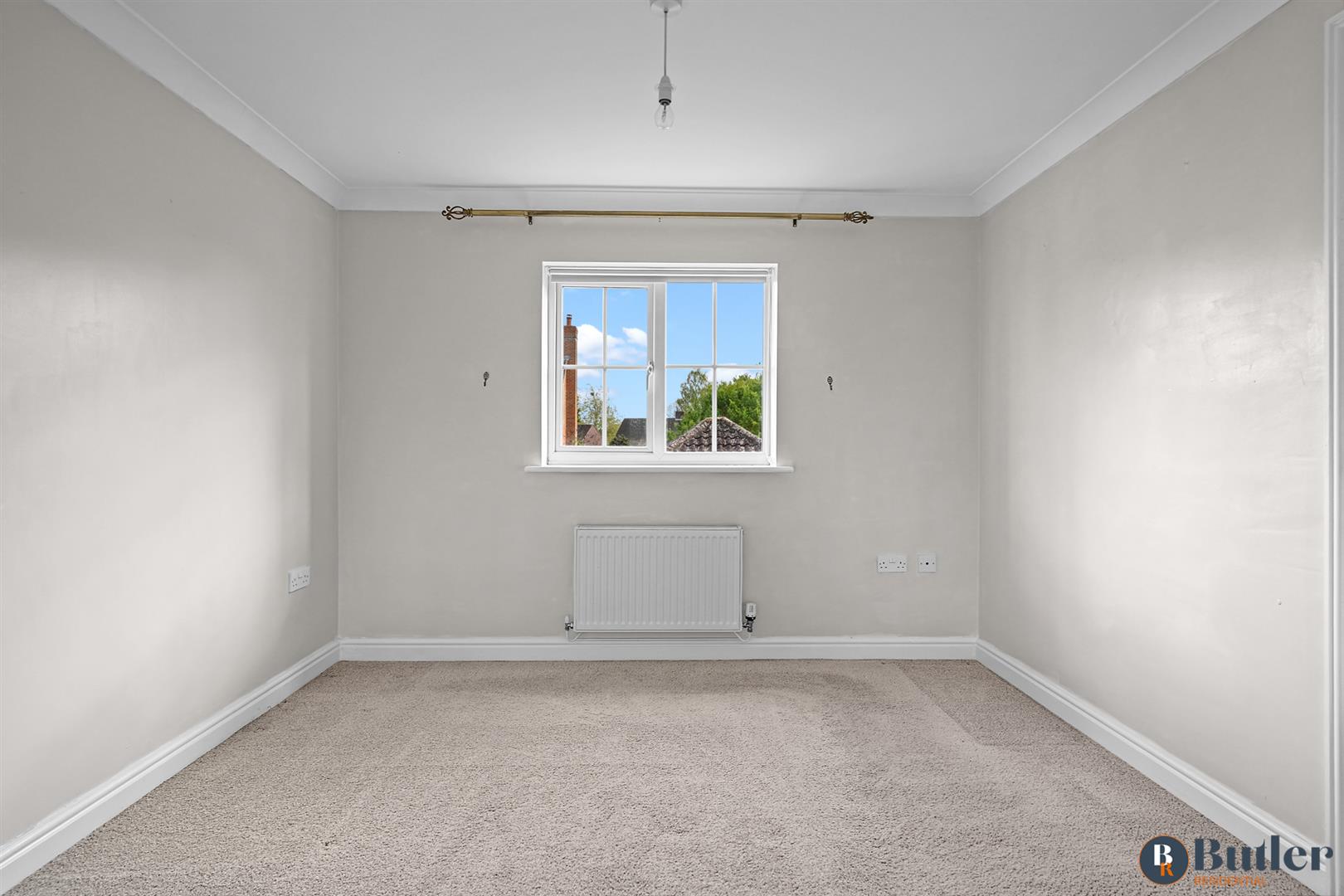 4 bed semi-detached house for sale in Beaufort Drive, St. Neots  - Property Image 27