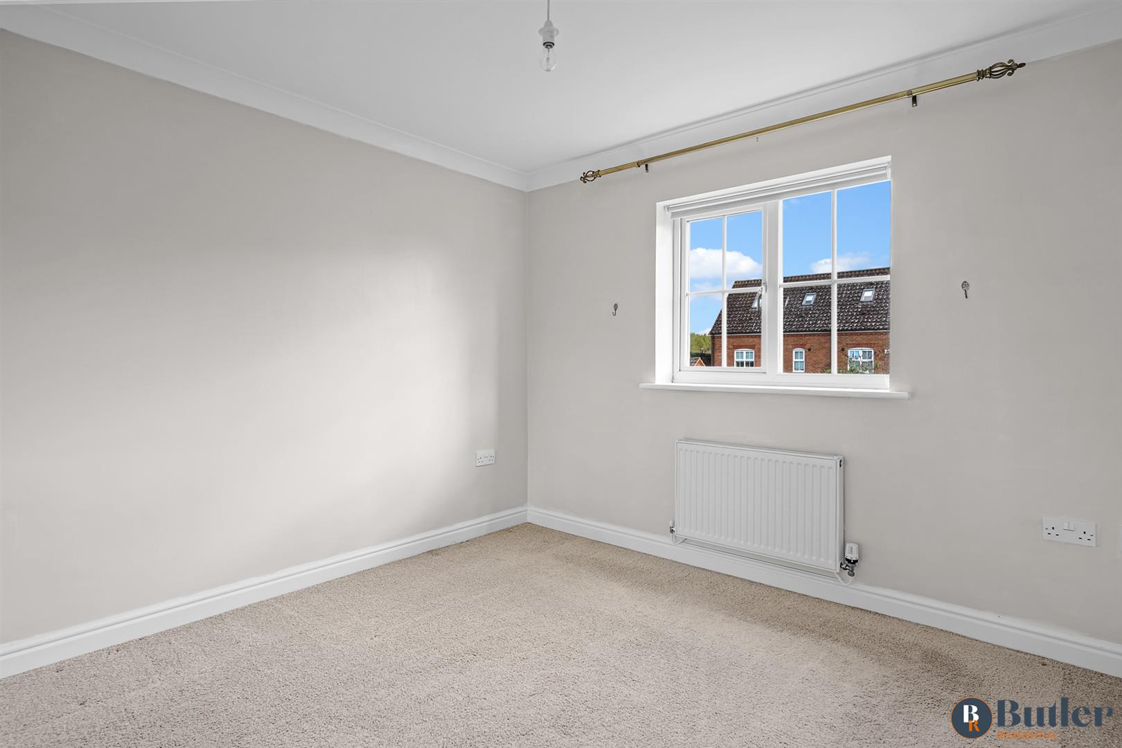 4 bed semi-detached house for sale in Beaufort Drive, St. Neots  - Property Image 26