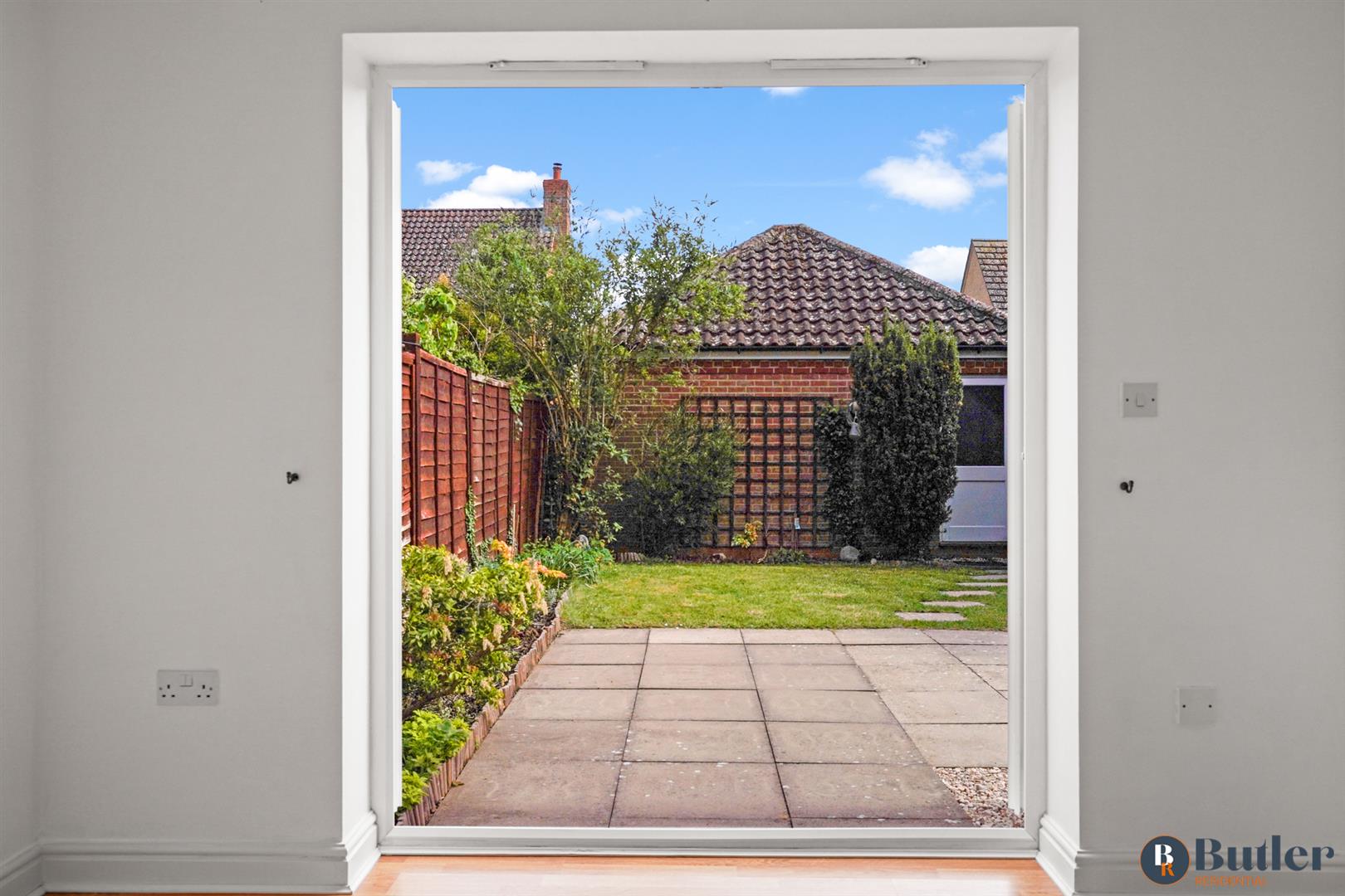 4 bed semi-detached house for sale in Beaufort Drive, St. Neots  - Property Image 55