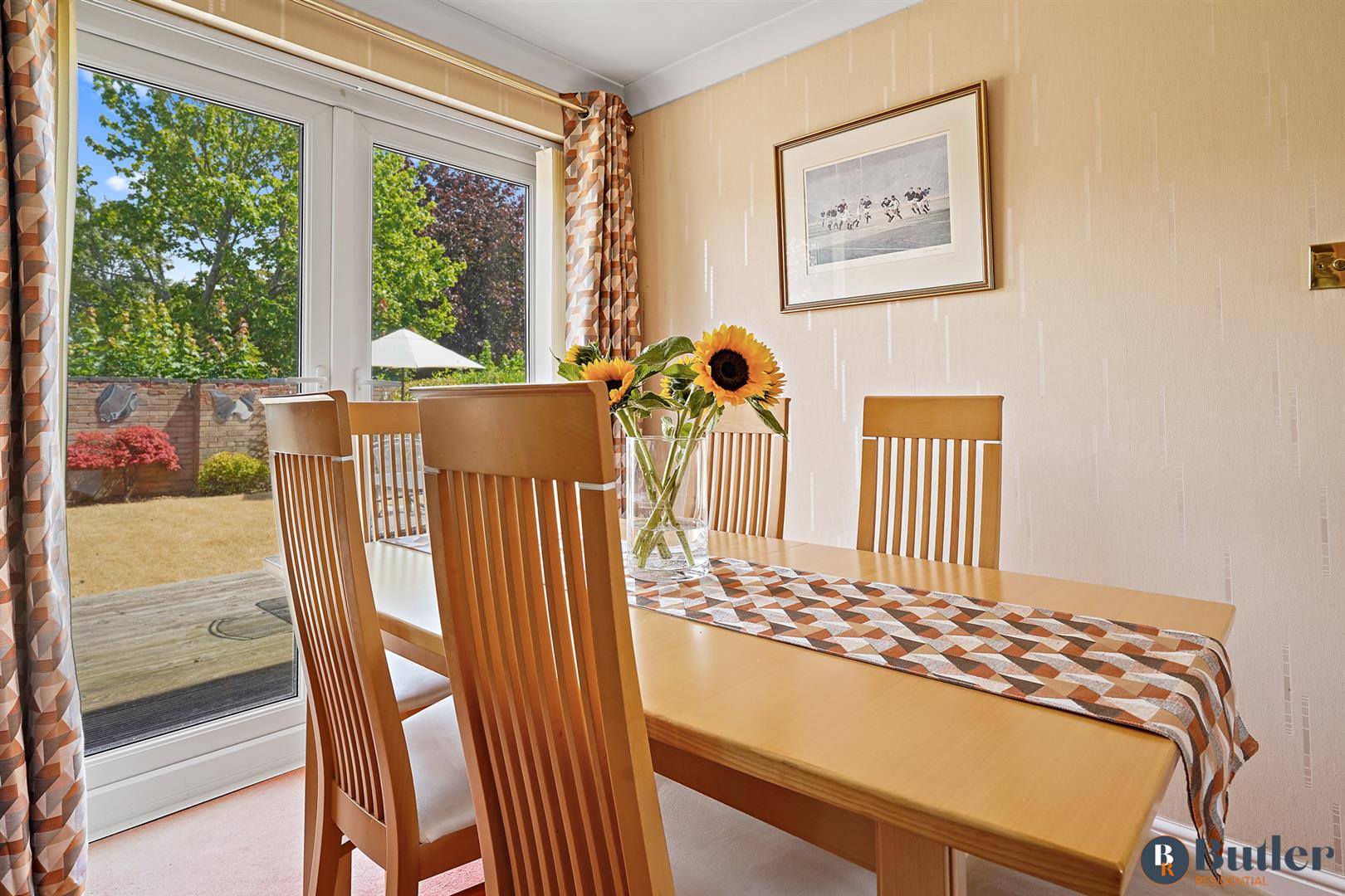 3 bed end of terrace house for sale in Barndicott, Welwyn Garden City 6