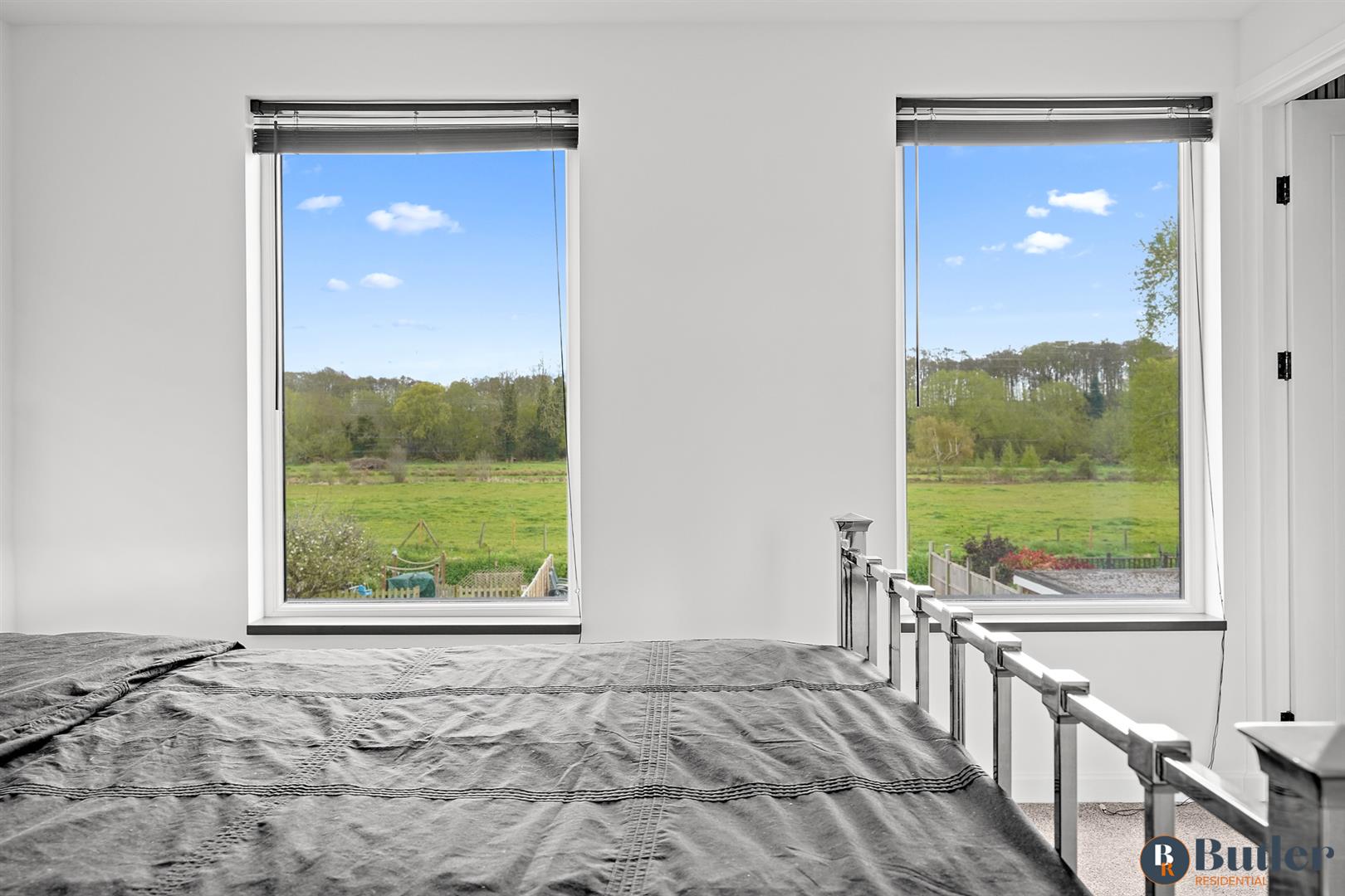 4 bed semi-detached bungalow for sale in Willow Way, Bedford 26